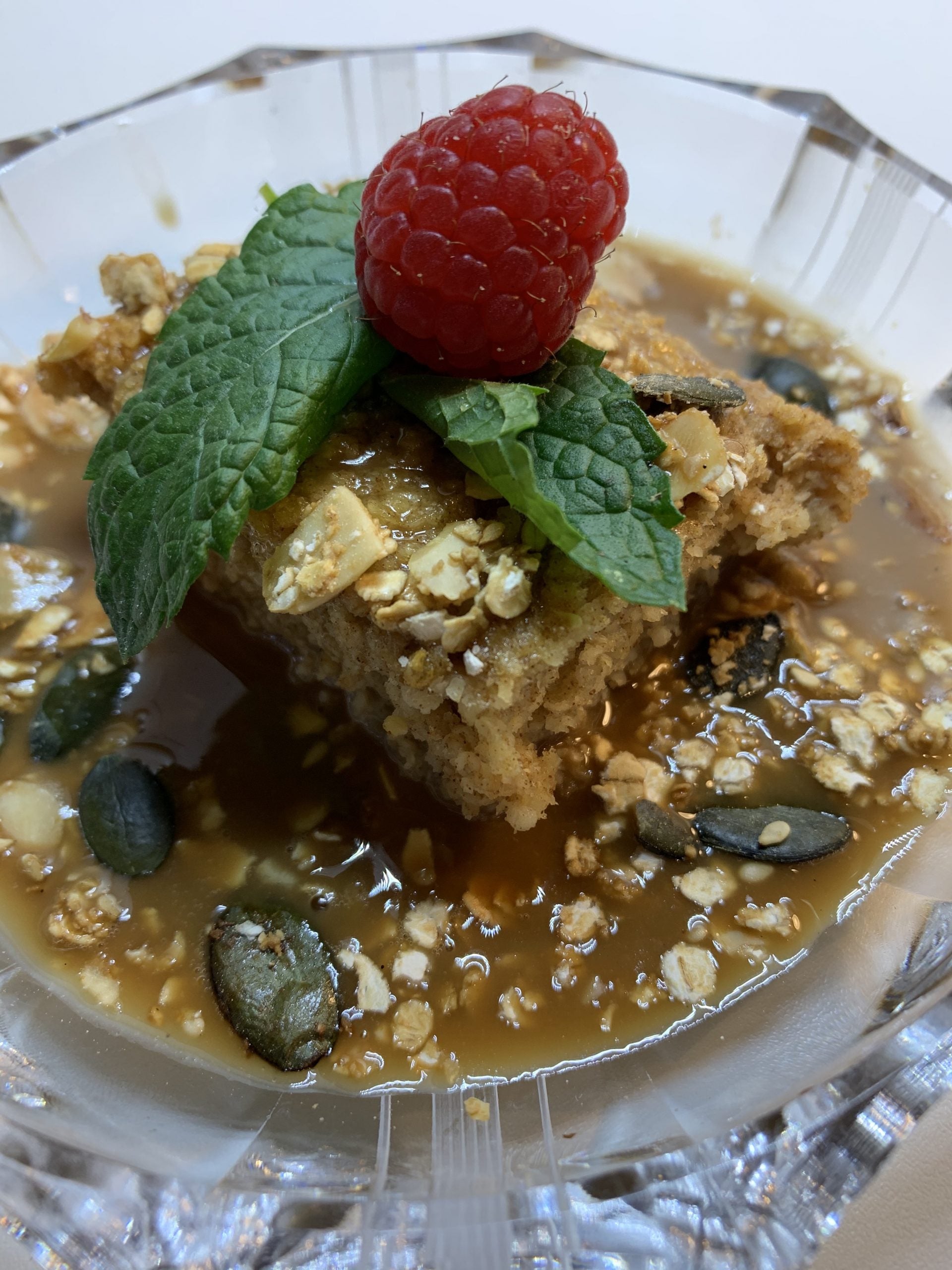 Granola mit salzigem Karamell