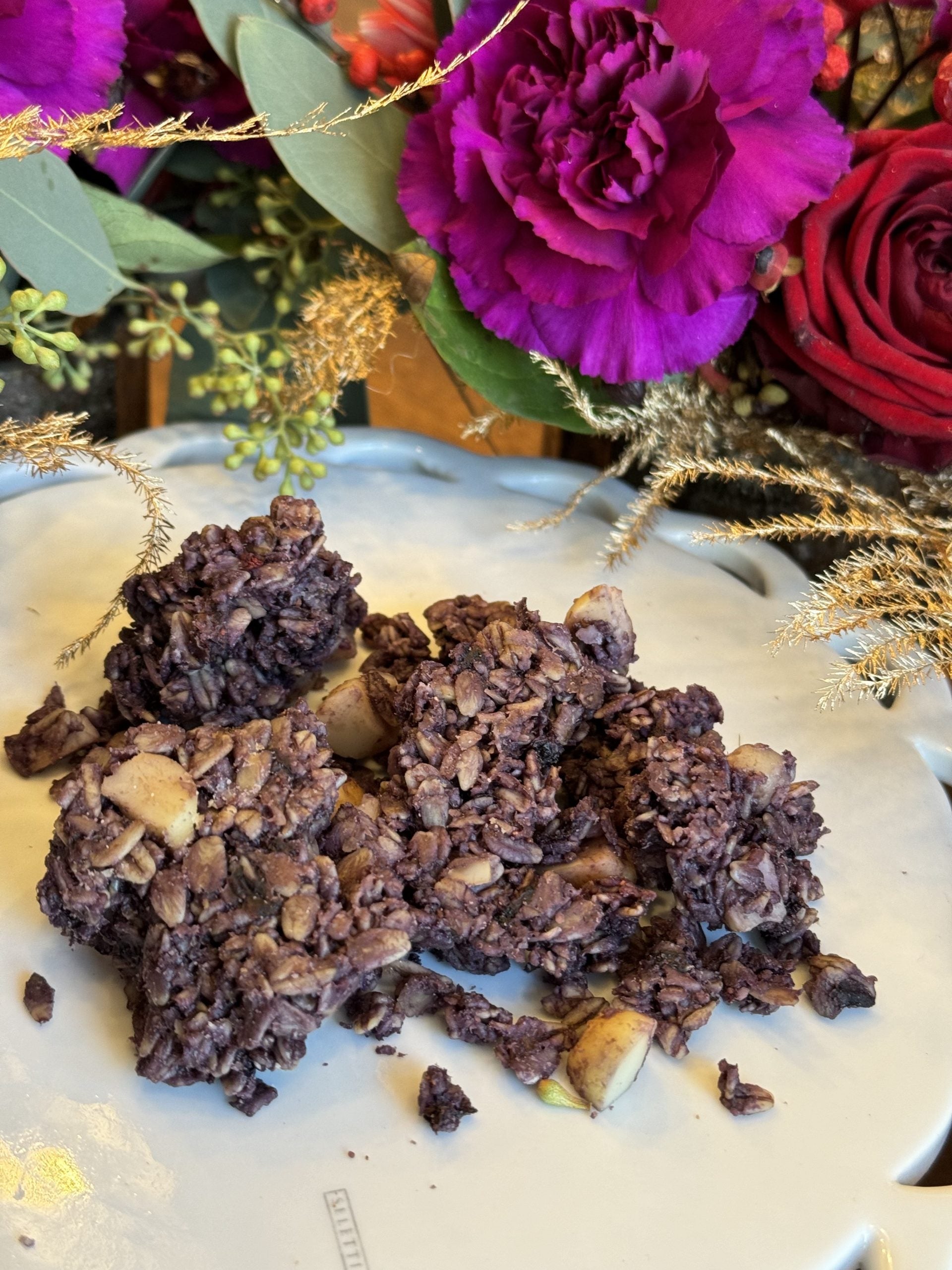Blaubeeren Macadamia Granola